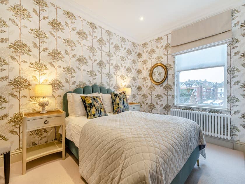 Double bedroom | Everley - Derwent House Apartments, Scarborough