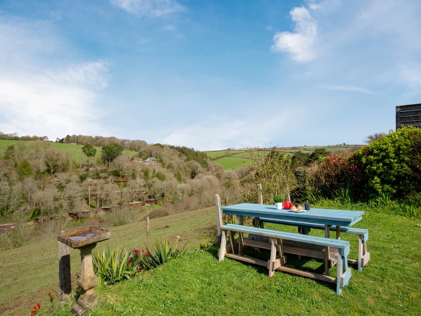 Outdoor area | Sea Breeze, Wembury