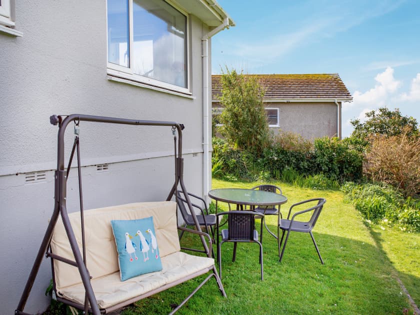 Outdoor area | Sea Breeze, Wembury