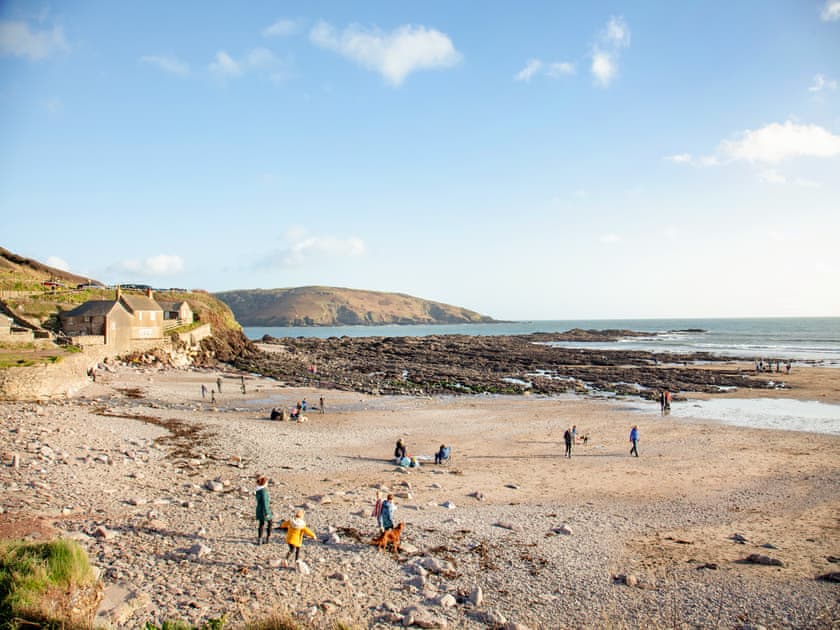 Surrounding area | Sea Breeze, Wembury