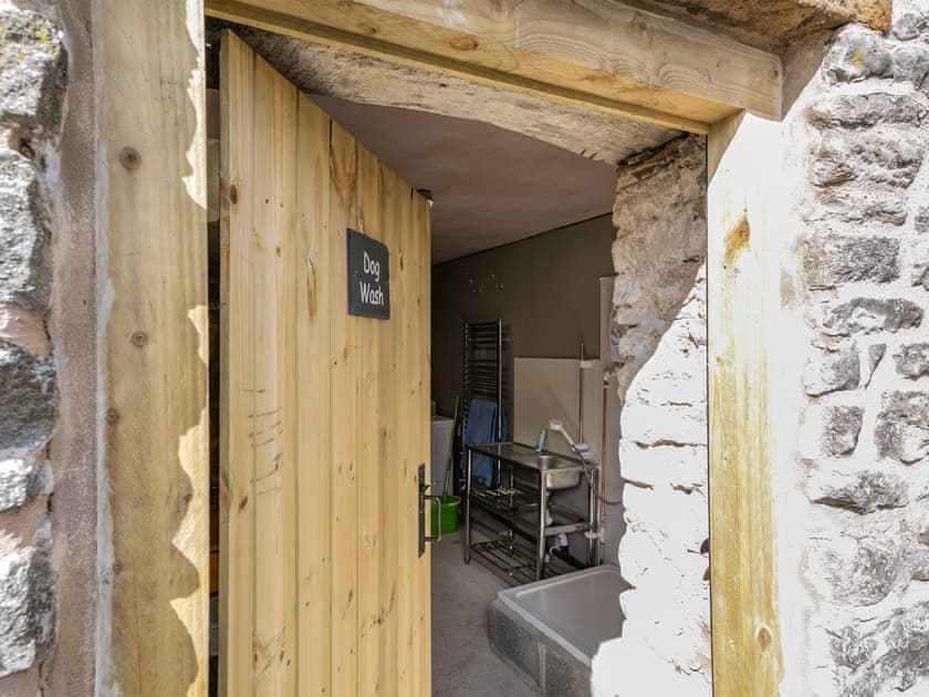 Dog washing area  | The Loft - Hammerton Hall, Litton, near Buxton