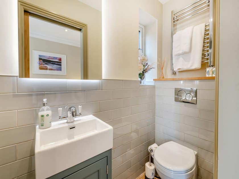 Bathroom | Broxa - Derwent House Apartments, Scarborough