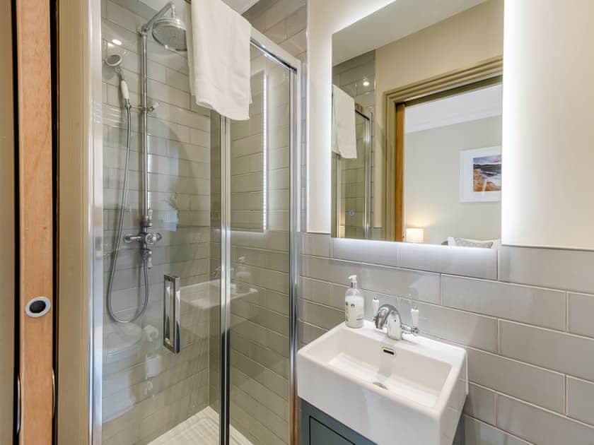 Bathroom | Broxa - Derwent House Apartments, Scarborough