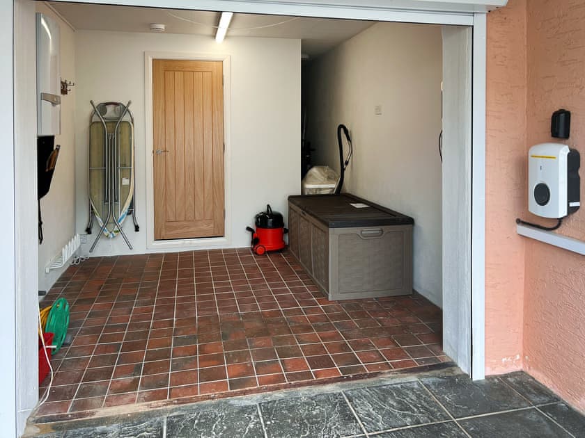 Garage for storage and external EV charge point  | Eydon, Salcombe