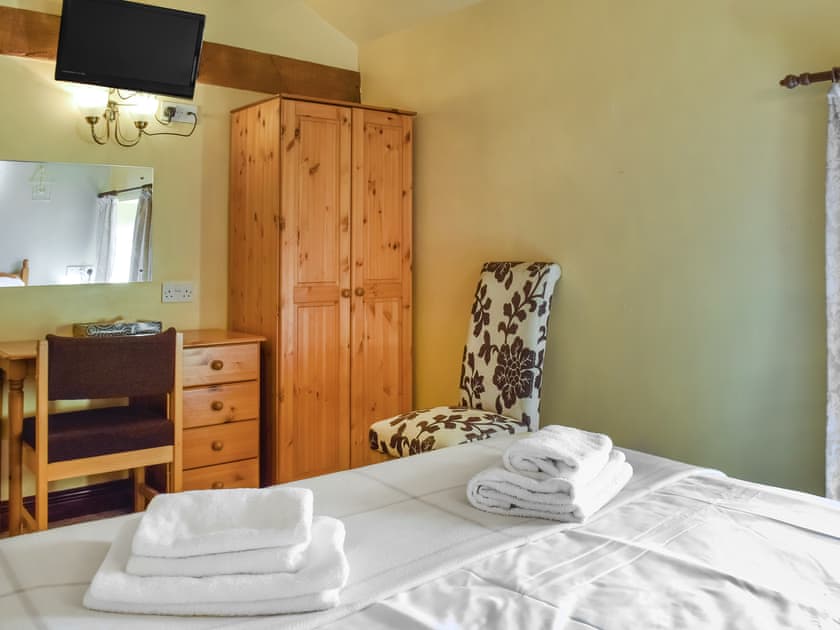 Double bedroom | Hopley House, Middlewich