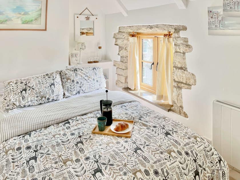 Double bedroom | East View, Acton