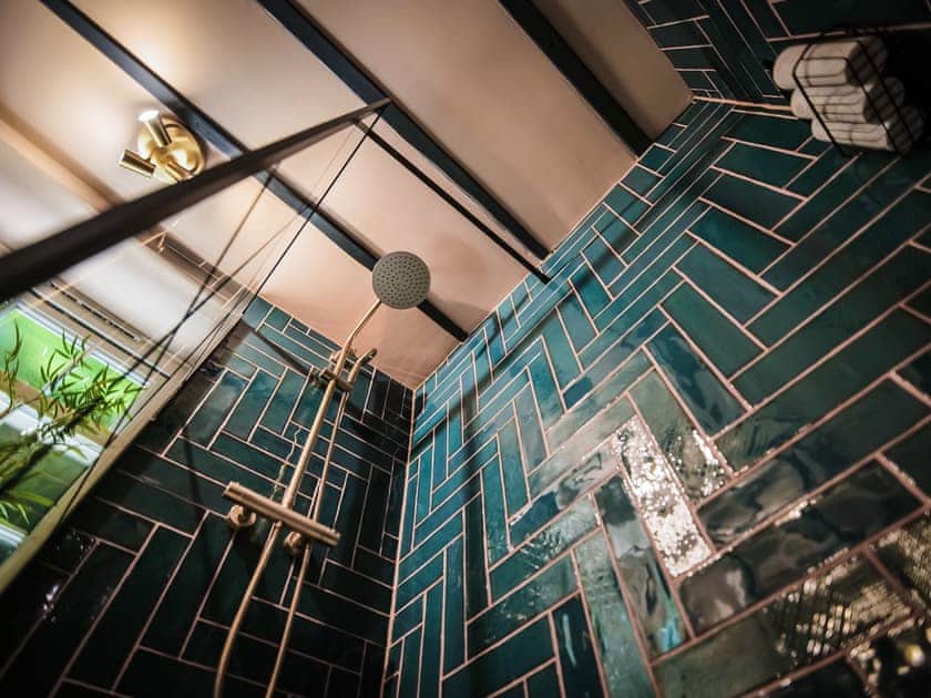 Bathroom | Snowdrop Cottage, Welburn, near York