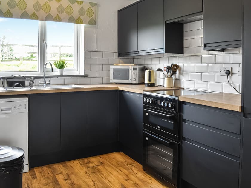 Kitchen | The Hayloft - Reach Court Cottages, St. Margaret’s, near Dover
