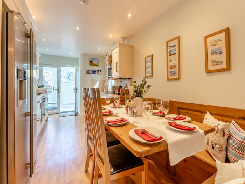 Ground Floor Kitchen | Casa Musica, Broadstairs