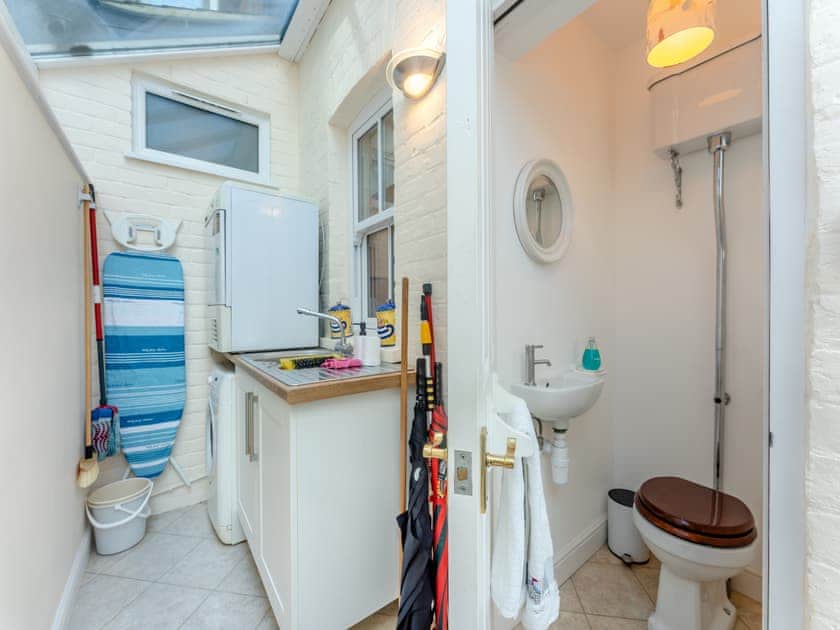 Ground Floor Utility room with toilet | Casa Musica, Broadstairs