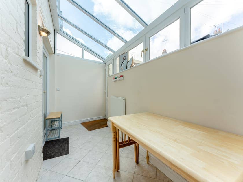 Ground floor conservatory | Casa Musica, Broadstairs