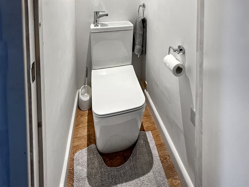 Bathroom | Longbeak View, Bude
