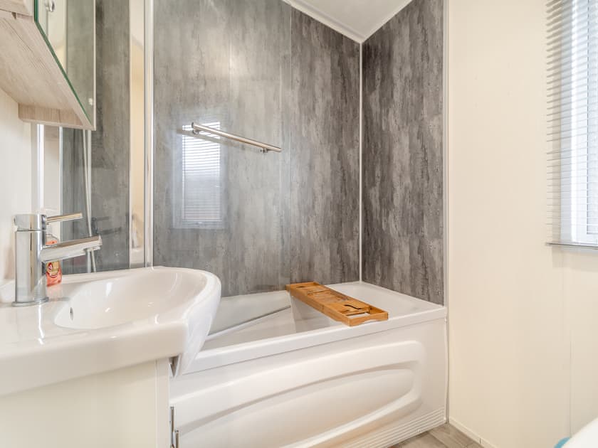 Bathroom | Osprey 52, Saxmundham