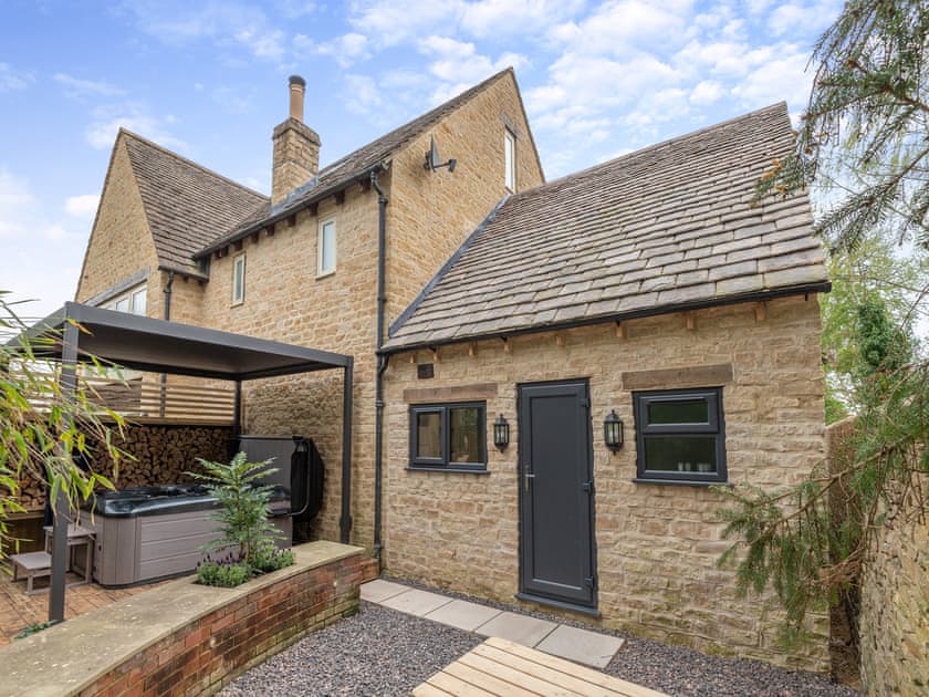 Garden | Wisteria Cottage, South Cerney, near Cirencester