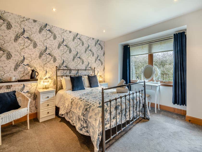 Welcoming double bedroom | Cairn View - Allt Mor Cottages, Aviemore