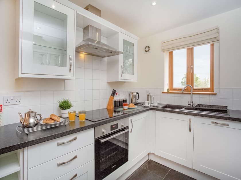 Kitchen | Golf Club Lodges- Kingfisher - Golf Club Lodges, Blackawton, near Totnes