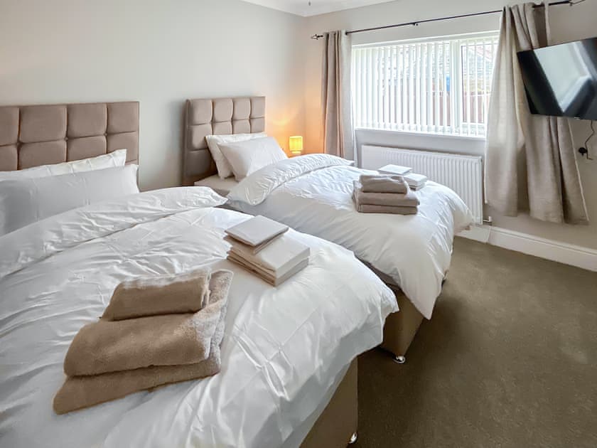 Twin bedroom | Swaleside Cottage, Topcliffe, near Thirsk