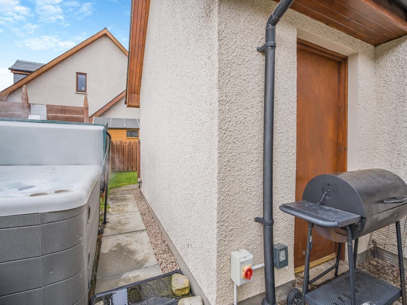 Outdoor area | Clunnie Mor - Allt Mor Cottages, Aviemore