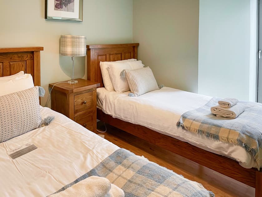 Twin bedroom | Abbey Garden - Highland Club, Fort Augustus