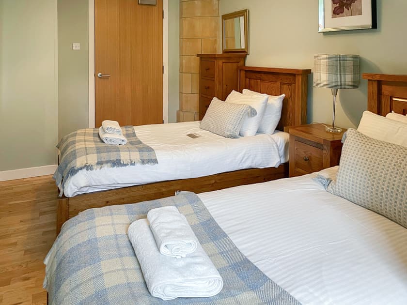 Twin bedroom | Abbey Garden - Highland Club, Fort Augustus