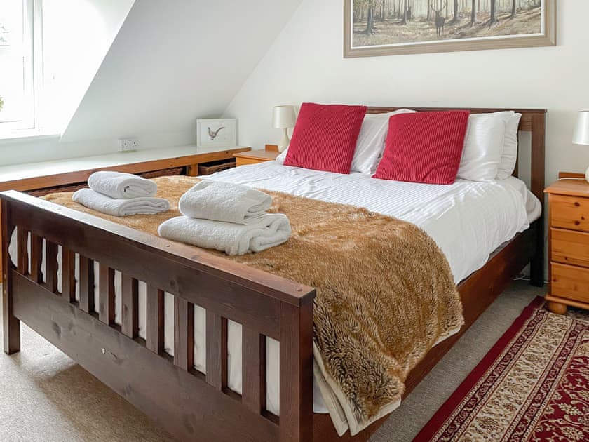 Double bedroom | Culrain Cottage - Highland Club, Fort Augustus