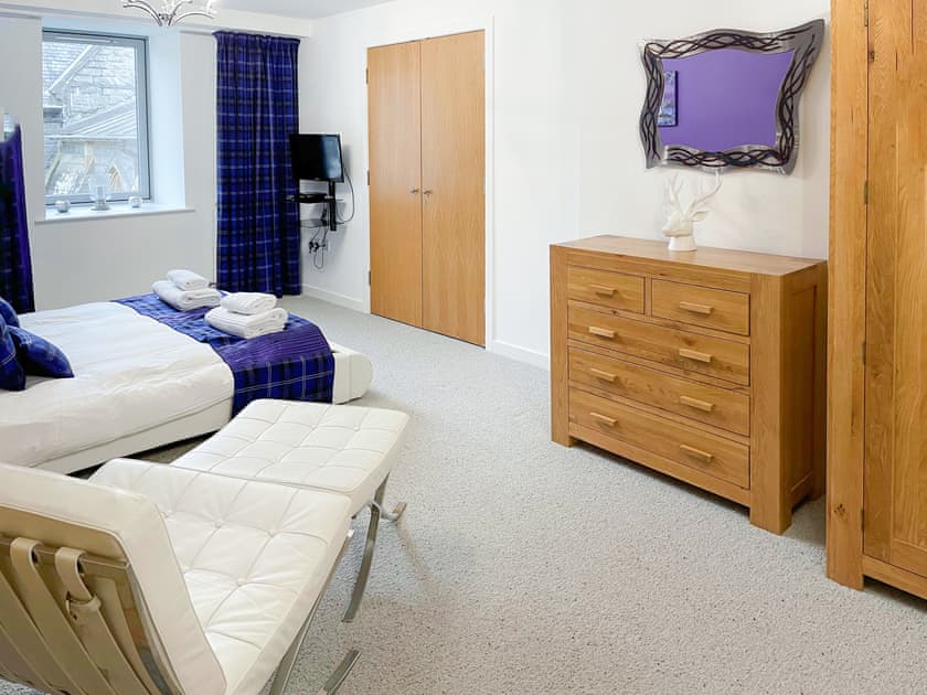 Double bedroom | Abbey Church 14 - Highland Club, Fort Augustus