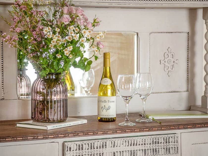 Interior | Yew Tree Cottage, Cheriton, near Alresford