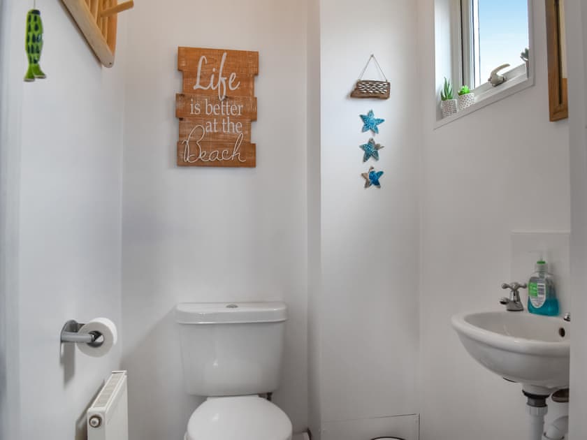 Bathroom | Seapool Retreat, Westward Ho