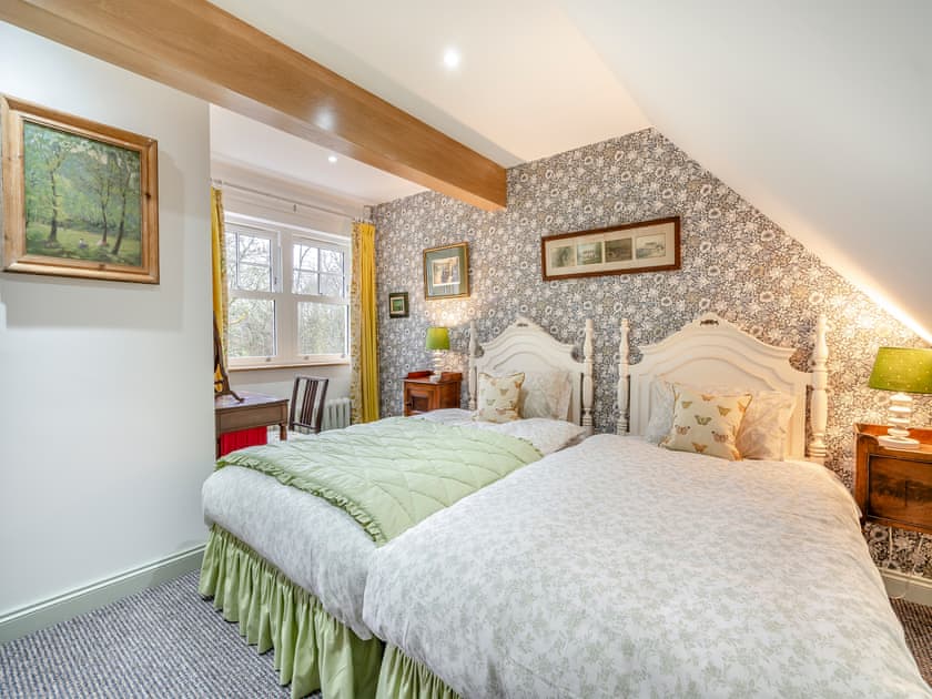 Twin bedroom | Mill Hill Cottage - Mill Hill and Barjols Holidays, Lamington, near Biggar