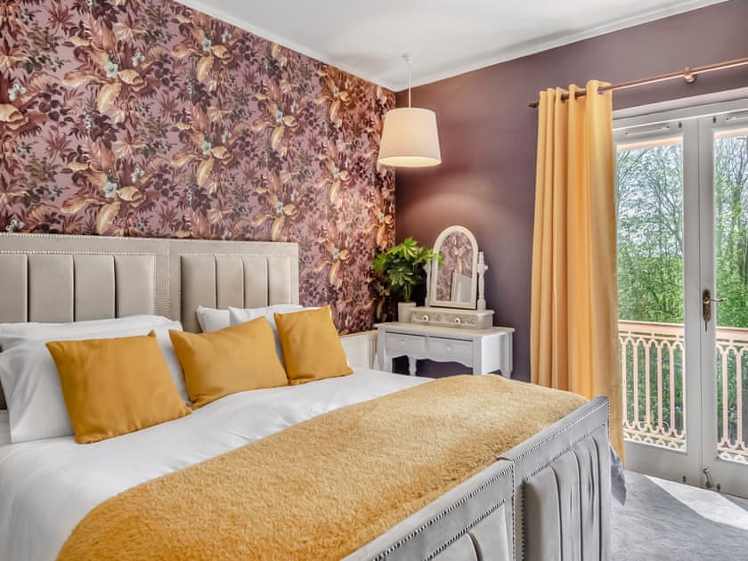 Double bedroom | Dunburgh Wood, Geldeston, near Beccles