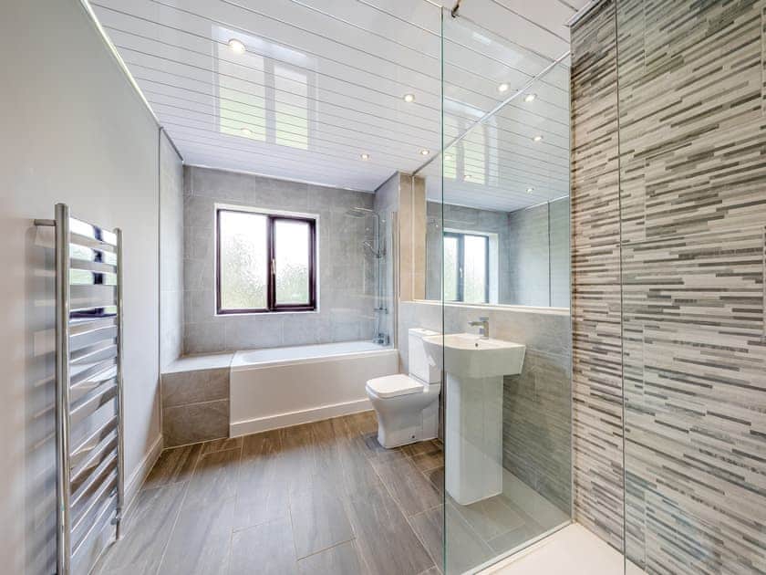 Bathroom | Stenson Hill Farm - Stenson Hill Farm, Stenson, near Derby