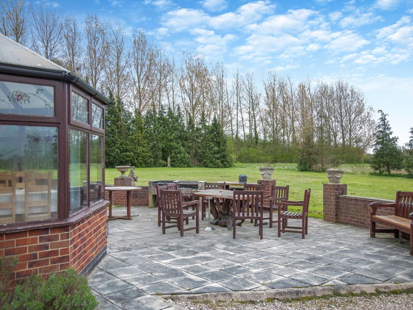 Sitting-out-area | Stenson Hill Farm - Stenson Hill Farm, Stenson, near Derby
