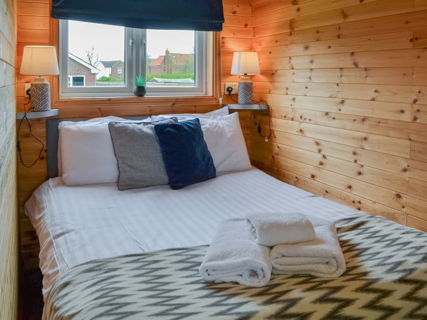 Double bedroom | Lancaster - Ye Old Red Lion Holidays, Holme upon Spalding Moor, near York