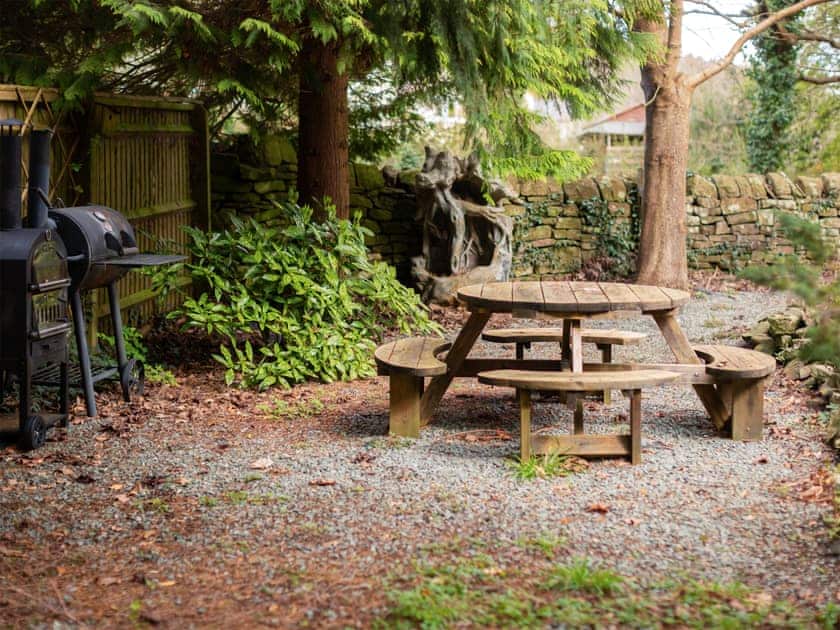 Small private garden area | The Nook, Whitecroft, Forest of Dean