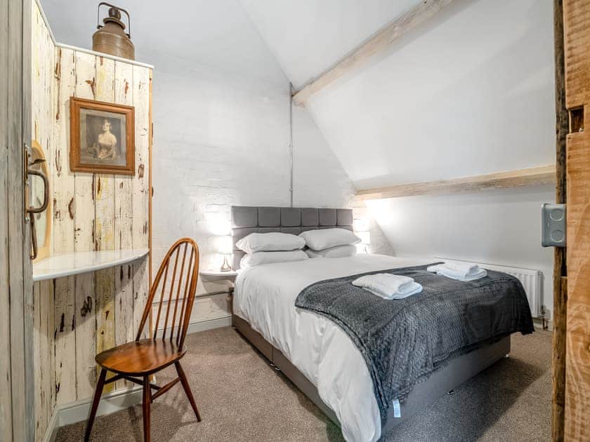 Double bedroom | Milkman’s Barn - Woodend Farm, Huntley