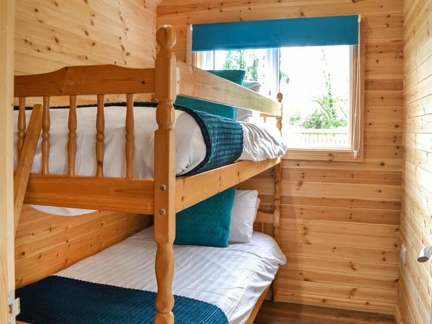 Bunk bedroom | Wellington - Ye Old Red Lion Holidays, Holme upon Spalding Moor, near York