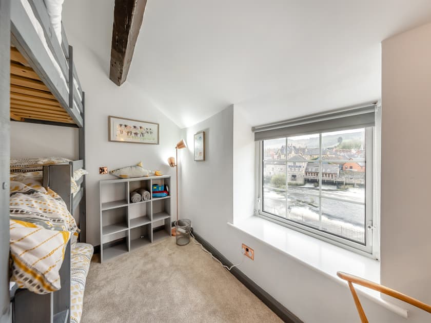 Bunk bedroom | Dee Bank Cottage, Llangollen