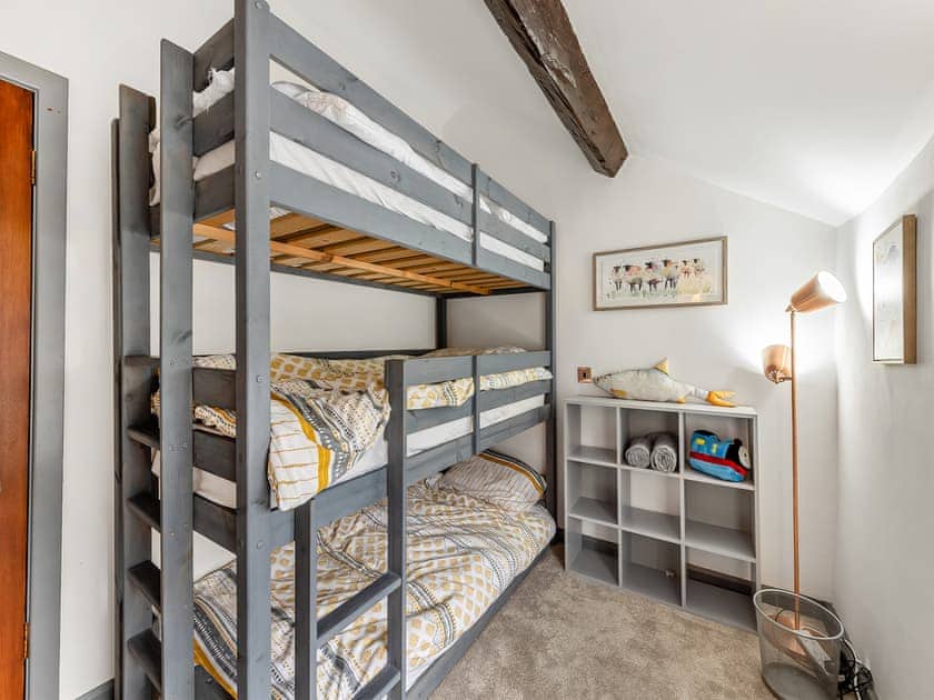 Bunk bedroom | Dee Bank Cottage, Llangollen