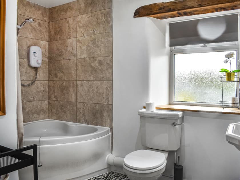 Bathroom | New House Farm - Lunesdale Escapes, Cowan Bridge, near Kirkby Lonsdale