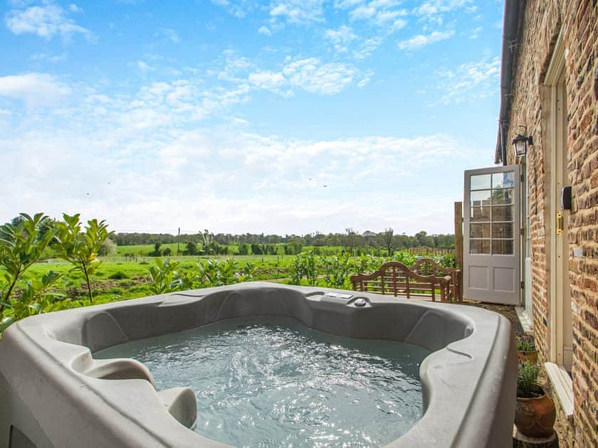 Hot tub | The Hay Loft - Wassand Croft, Seaton, near Hornsea