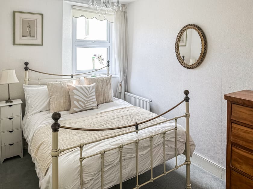 Double bedroom | St Anne’s Cottage, Torquay