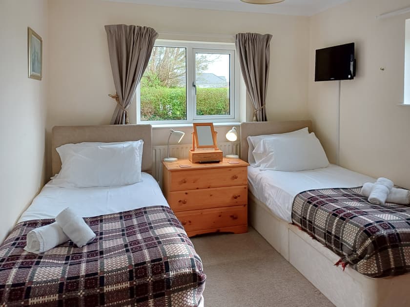 Twin bedroom | Tirmynydd Farm Cottage, Gower, near Swansea
