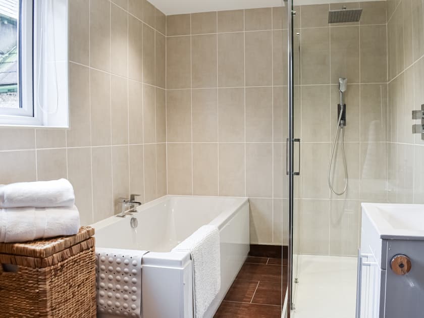 Bathroom | Summerville Cottage, Kirkby Stephen