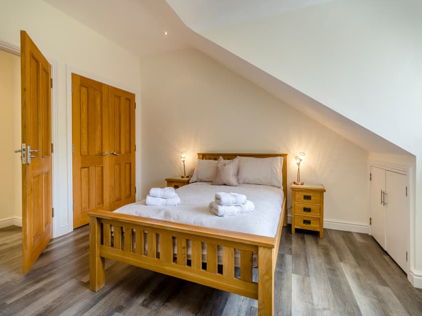 Double bedroom | Derwen Haidd - Afan Holiday Cottages, llanafan/Aberystwyth