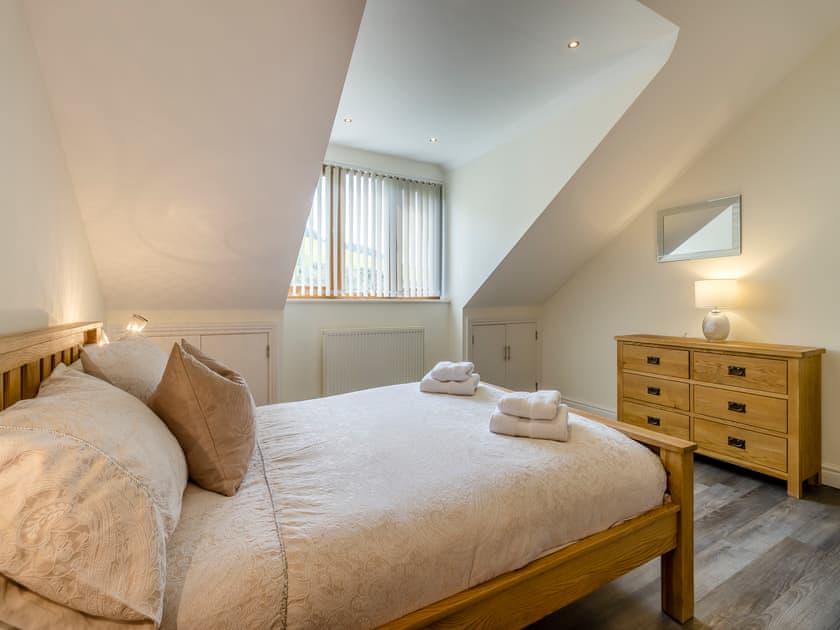 Double bedroom | Derwen Haidd - Afan Holiday Cottages, llanafan/Aberystwyth