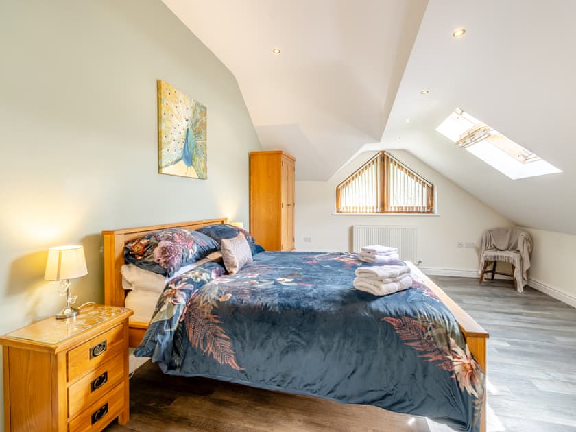 Double bedroom | Derwen Haidd - Afan Holiday Cottages, llanafan/Aberystwyth