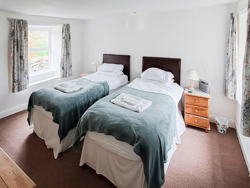 Comfy twin bedroom | Lilac Cottage, Sedbusk, near Hawes
