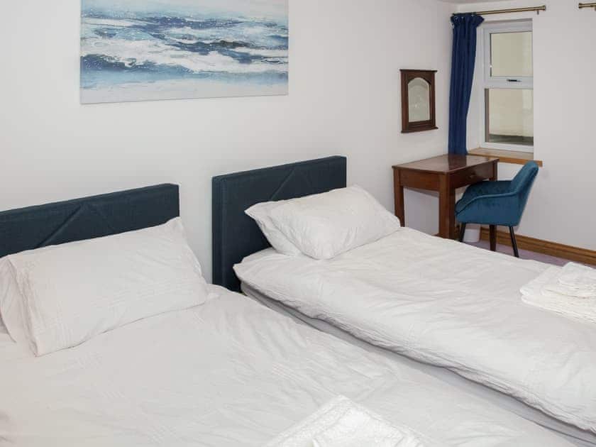 Twin bedroom | Criffel Cottage, Ruthwell, near Annan
