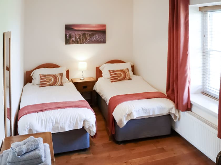 Twin bedroom | Lower Old Farmhouse - Portclew Cottages, Freshwater East near Pembroke