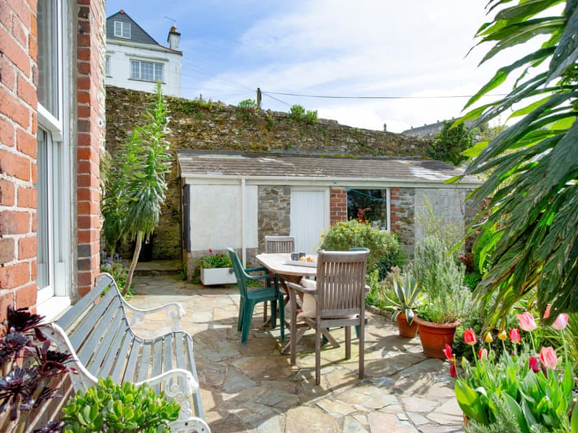 Sitting-out-area | Chapel House, Polruan, near Fowey